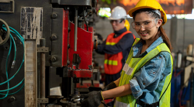 es-obligatorio-plan-igualdad-hombres-mujeres-ok